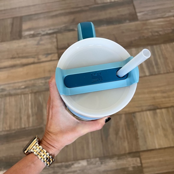 Stanley 40 oz. Quencher H2.0 tumbler in pool - Picture 5 of 7